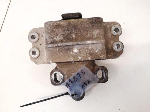 Used Engine mount Engine mount VW TOURAN (1T1, 1T2) 2.0 TDI 16V (140 hp) 32900335 32900335