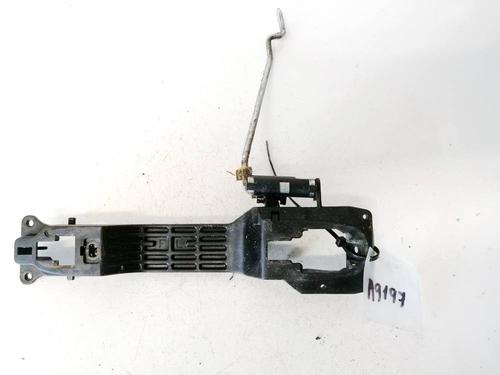 front-right-exterior-door-handle-toyota-yaris-_p9_-2005-2006-2007-2008-2009-2010-2011-2012-2013-2014-35249106 main image