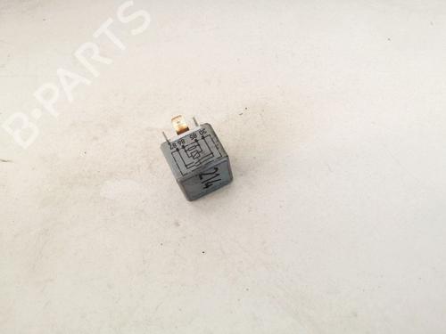 other-vw-passat-b5-variant-3b5-1997-1998-1999-2000-2001-32915194 main image