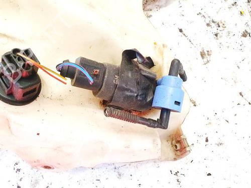washer-pump-audi-a4-b7-8ec-2004-2005-2006-2007-2008-2009-35255425 main image
