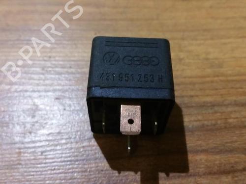Used Electronic sensor Electronic sensor AUDI A6 C5 (4B2, 4B4) 1.8 (116 hp) 33519073 33519073