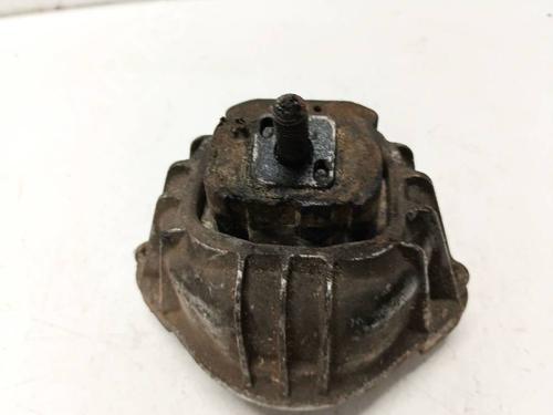 Used Engine mount Engine mount SUBARU LEGACY IV Estate (BP) 2.0 AWD (BP5) (138 hp) 32970153 32970153