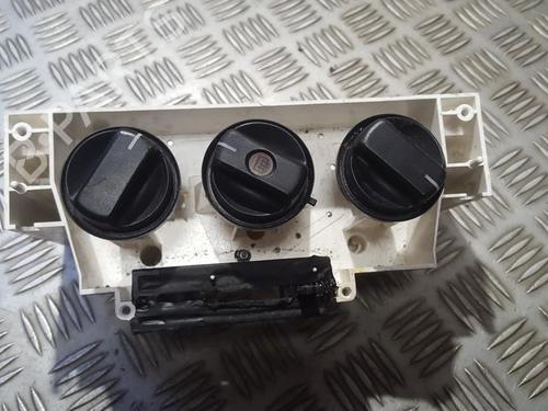 Used Climate control Climate control OPEL AGILA A (H00) 1.2 16V (F68) (75 hp) 35700071 35700071