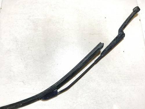 front-windshield-wiper-arm-audi-a6-c4-4a2-1994-1995-1996-1997-1998-33065555 main image