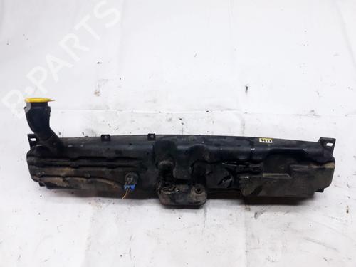 Used Windscreen washer tank Windscreen washer tank OPEL OMEGA B (V94) 2.2 DTI 16V (F69, M69, P69) (120 hp) 35871813 35871813