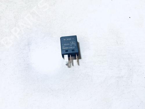 Used Electronic sensor Electronic sensor MITSUBISHI COLT VI (Z3_A, Z2_A) 1.3 (Z21A) (92 hp) 33067357 33067357