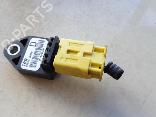 Used Electronic module Electronic module TOYOTA COROLLA Verso (ZER_, ZZE12_, R1_) 2.2 D-4D (AUR10_, AUR10R) (136 hp) 33517631 33517631