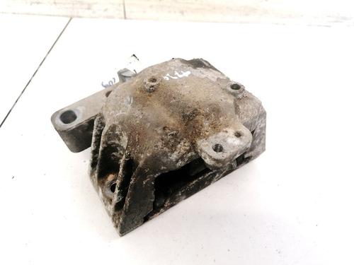 Used Engine mount Engine mount VW NEW BEETLE (9C1, 1C1) 2.0 (115 hp) 32901988 32901988