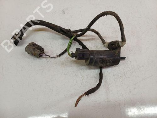 Used Washer pump Washer pump VW PASSAT B6 (3C2) 1.9 TDI (105 hp) 34834818 34834818