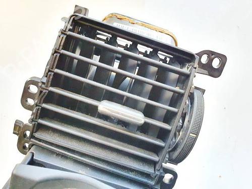 Used Air vent Air vent TOYOTA AURIS (_E15_) 2.0 D-4D (ADE150_, ADE150R) (126 hp) 33097918 33097918