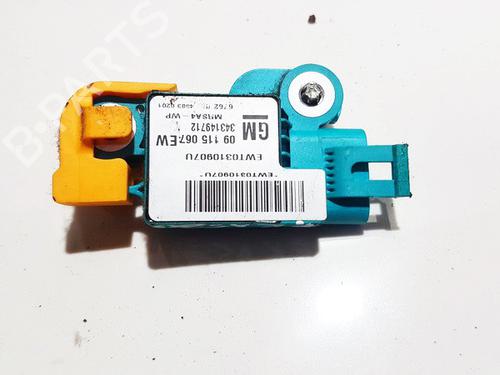 Used Electronic module Electronic module OPEL CORSA C (X01) 1.3 CDTI (F08, F68) (70 hp) 33106136 33106136