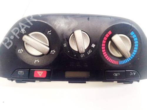 Used Climate control Climate control TOYOTA RAV 4 II (_A2_) 2.0 D 4WD (CLA20_, CLA21_, CLA20R, CLA21R) (116 hp) 35148796 35148796