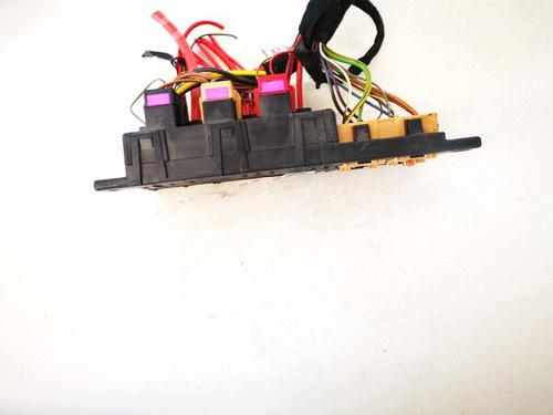 Used Fuse box Fuse box AUDI A6 C5 (4B2, 4B4) 2.5 TDI (150 hp) 33076625 33076625