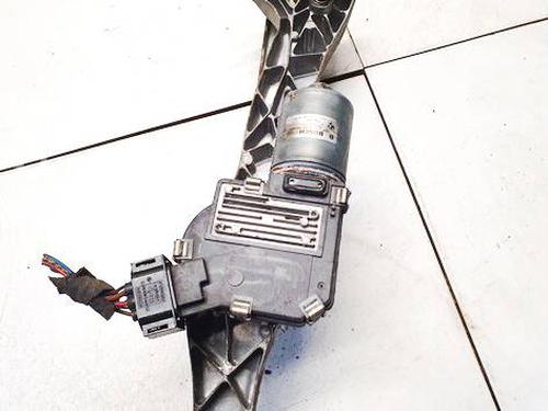 Viskermotor vindrute Viskermotor vindrute BMW 7 (E65, E66, E67) 730 d (218 hp) 39939282 39939282