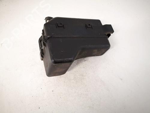 Used Fuse box Fuse box 32906989 32906989