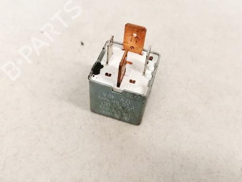 Used Electronic sensor Electronic sensor VW PASSAT B3/B4 Variant (3A5, 35I) 1.9 TDI (110 hp) 33081555 33081555
