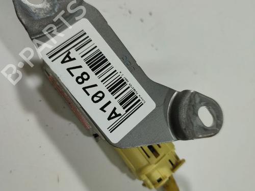 Used Electronic module SUBARU FORESTER (SG_) 2.0 X AWD (SG5) (158 hp) 32555904