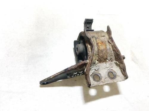 Used Engine mount Engine mount TOYOTA AVENSIS VERSO (_M2_) 2.0 D (CLM20_, CLM20R) (116 hp) 33066079 33066079