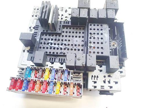 Used Fuse box Fuse box VOLVO XC90 I (275) 2.5 T AWD (209 hp) 32935069 32935069