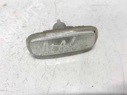 Used Right side indicator Right side indicator AUDI A4 B5 (8D2) 2.5 TDI (150 hp) 35011977 35011977