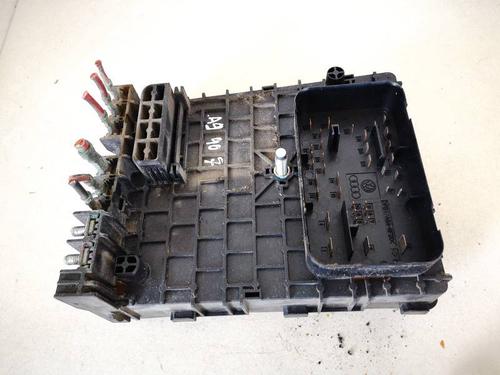 Used Fuse box Fuse box VW PASSAT B6 (3C2) 2.0 TDI (170 hp) 32951140 32951140