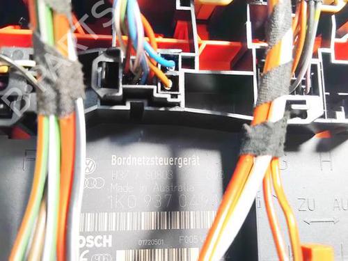 Fuse box VW GOLF PLUS V (5M1, 521) 1.9 TDI | BP32584912E1 - Image 3