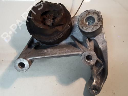 support-volvo-v40-hatchback-525-2012-2013-2014-2015-2016-2017-2018-2019-33514585 main image