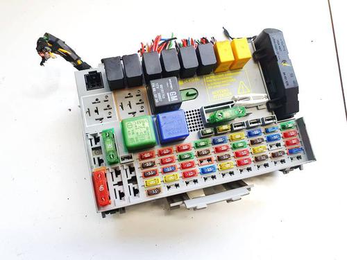 fuse-box-opel-zafira-a-mpv-t98-1999-2000-2001-2002-2003-2004-2005-2006-32965178 main image