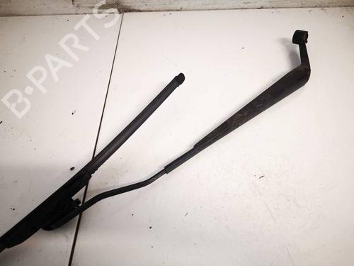 Used Front windshield wiper arm TOYOTA COROLLA Saloon (_E12_) 1.4 D-4D (NDE120_, NDE120R) (90 hp) 32617469