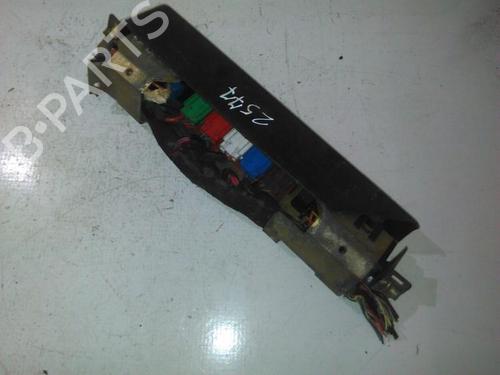 Used Fuse box Fuse box ALFA ROMEO 166 (936_) 2.4 JTD (936A2B__) (140 hp) 33482468 33482468
