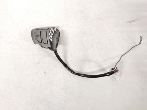 Used Steering wheel controls Steering wheel controls SUBARU LEGACY IV Estate (BP) 2.0 D AWD (BPD) (150 hp) 35554664 35554664