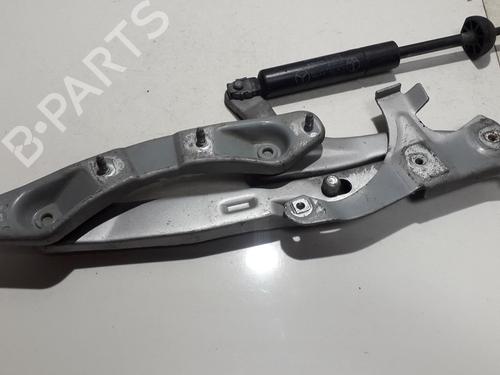 hingedoor-check-strap-mercedes-benz-c-class-w203-2000-2001-2002-2003-2004-2005-2006-2007-35852464 main image