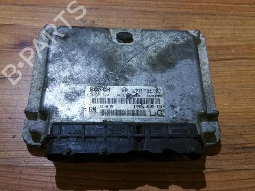 Used Engine control unit (ECU) Engine control unit (ECU) OPEL VECTRA B (J96) 2.0 DI 16V (F19) (82 hp) 33520305 33520305