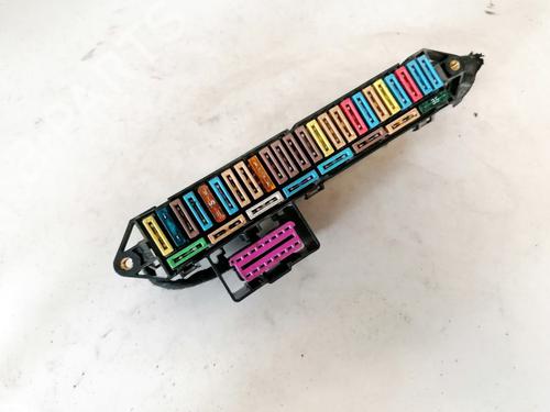 Used Fuse box Fuse box SEAT CORDOBA Vario (6K5) 1.9 TDI (90 hp) 33097057 33097057