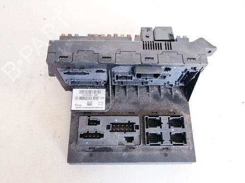 Used Fuse box Fuse box MERCEDES-BENZ E-CLASS (W211) E 220 CDI (211.006) (136 hp) 32950069 32950069