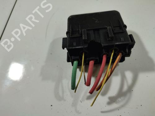 Fuse box RENAULT SCÉNIC II (JM0/1_) 1.6 BiFuel | BP32555849E1 - Image 3