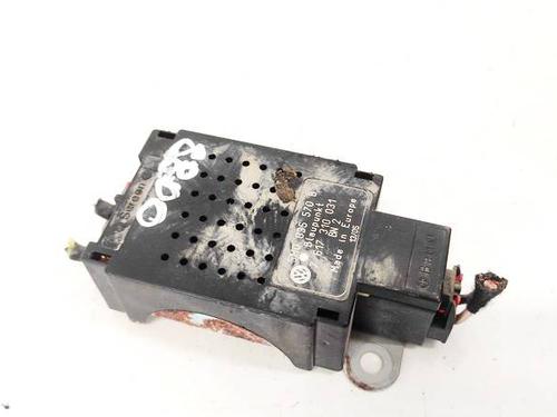 Used Electronic module Electronic module VW GOLF V (1K1) 1.9 TDI (105 hp) 35281689 35281689