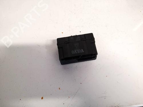 Used Electronic module Electronic module VOLVO S80 I (184) 2.9 (204 hp) 32967262 32967262