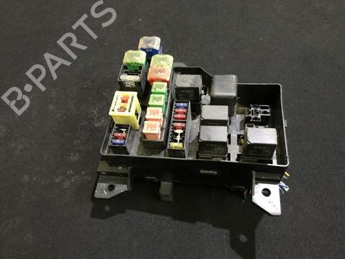 Used Fuse box Fuse box 33486882 33486882