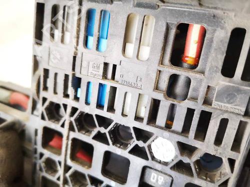 Fuse box OPEL CORSA D (S07) 1.4 (L08, L68) | BP32587108E1