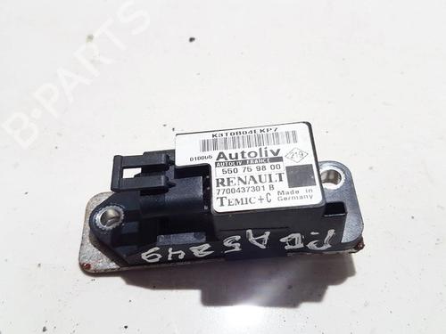 Used Electronic module Electronic module RENAULT SCÉNIC I MPV (JA0/1_, FA0_) 1.9 D (JA0J, FA0J) (64 hp) 33105574 33105574
