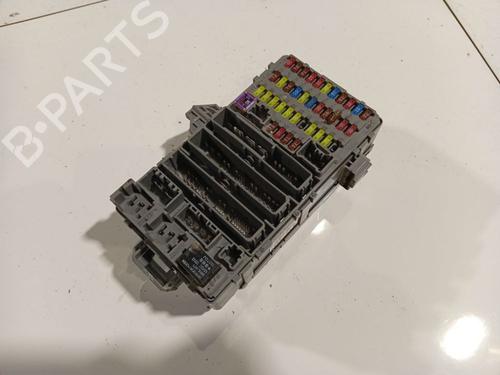 Used Fuse box Fuse box 36794599 36794599