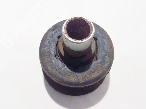 Used Engine mount Engine mount KIA SORENTO I (JC) 2.5 CRDi (170 hp) 33075271 33075271