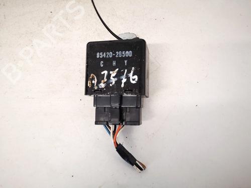 Used Electronic module Electronic module HYUNDAI SANTA FÉ II (CM) 2.0 CRDi (150 hp) 32898863 32898863