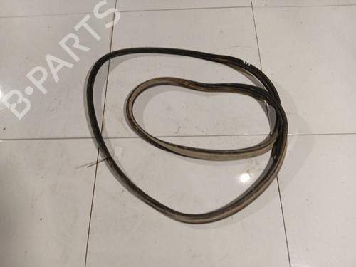 Goma contorno puerta Goma contorno puerta TOYOTA AURIS (_E15_) 2.0 D-4D (ADE150_, ADE150R) (126 hp) 37063934 37063934