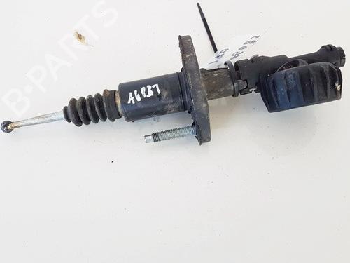 Used Clutch slave cylinder Clutch slave cylinder OPEL VECTRA C (Z02) 2.0 DTI 16V (F69) (101 hp) 35633130 35633130