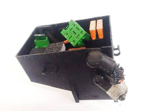fuse-box-opel-astra-g-hatchback-t98-1998-1999-2000-2001-2002-2003-2004-2005-2006-2007-2008-2009-32605485 main image