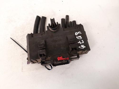 Used Fuse box Fuse box MERCEDES-BENZ C-CLASS (W203) C 200 CDI (203.004) (116 hp) 32911112 32911112