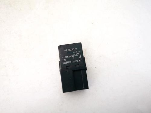 Electronic sensor MITSUBISHI SPACE STAR MPV (DG_A) 1.9 DI-D (DG4A) | BP33077206M84 - Image 2
