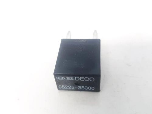 Electronic sensor KIA CARENS III MPV (UN) 2.0 CRDi 140 | BP33066205M84 - Image 3